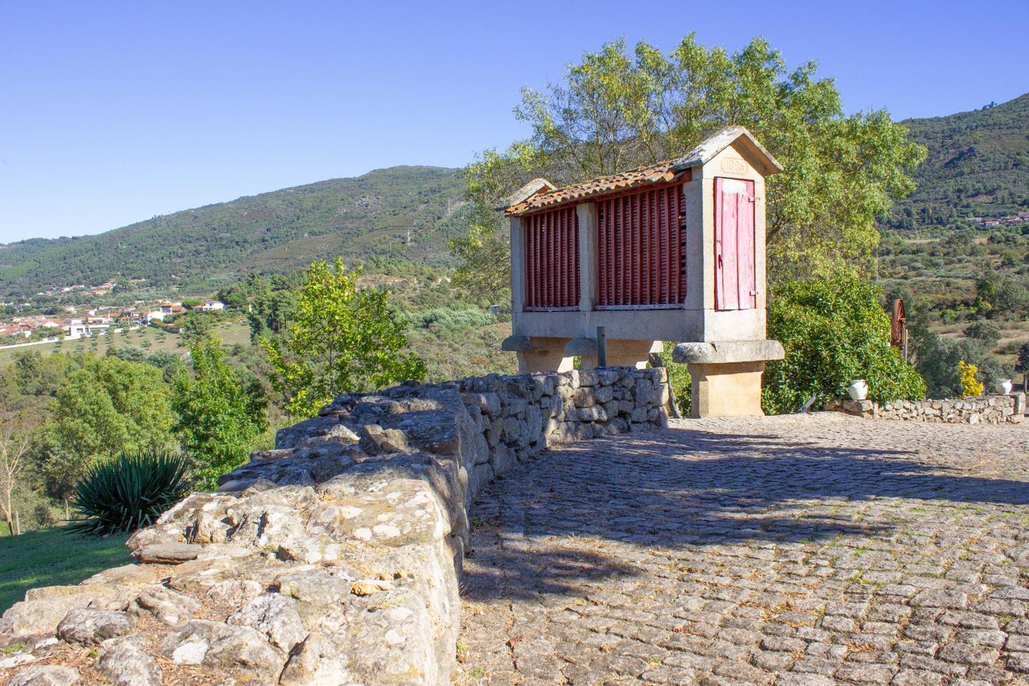 Hotel Rural Casa De Samaioes Chaves Exterior photo